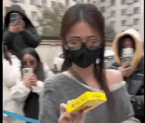 娱乐吃瓜爆料素材图片